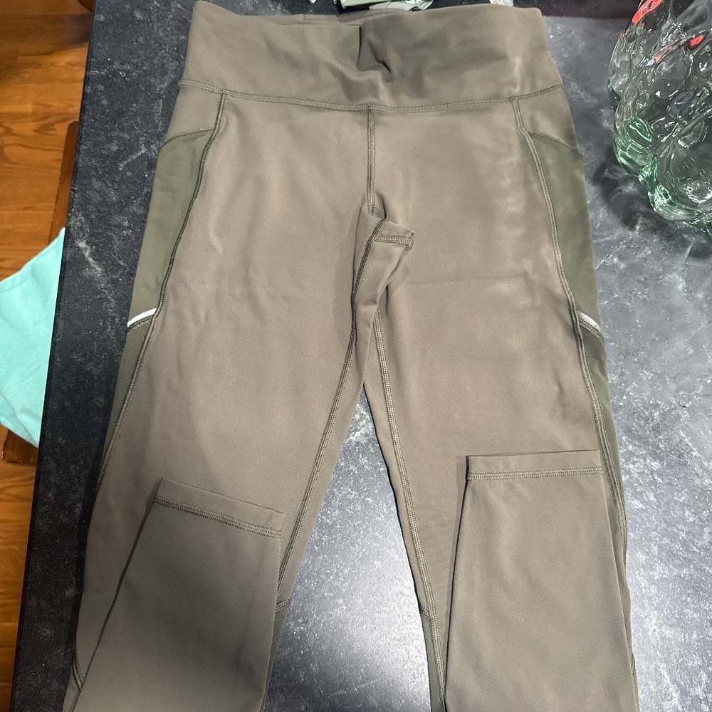 Army green Lululemon leggings